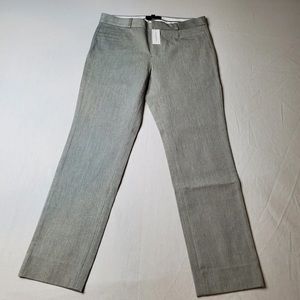Banana republic women’s size 8. Sloan, skinny pants, gray.